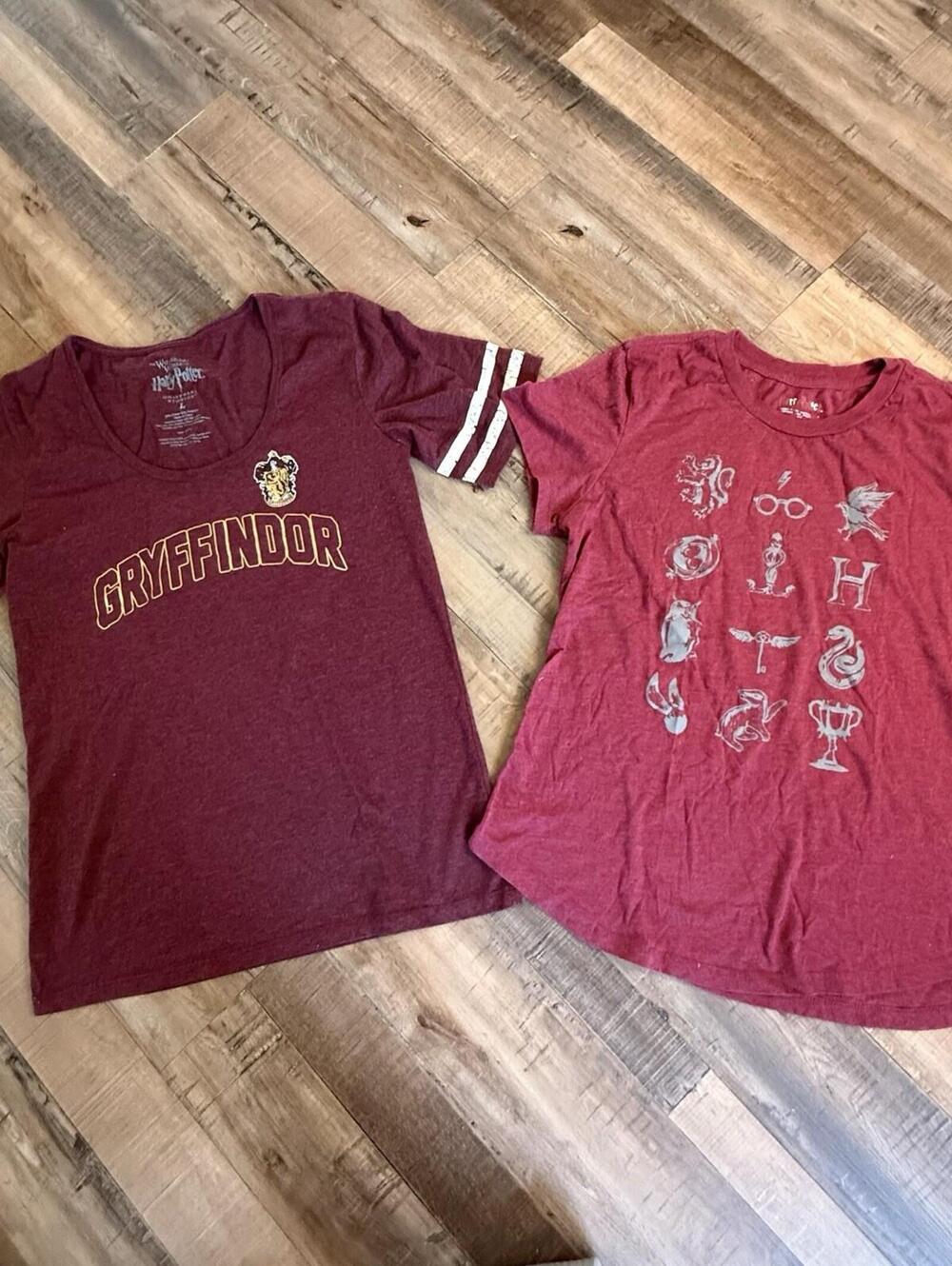 Harry Potter T Shirt Lot Of 2 Sz L Short Sleeve Maroon